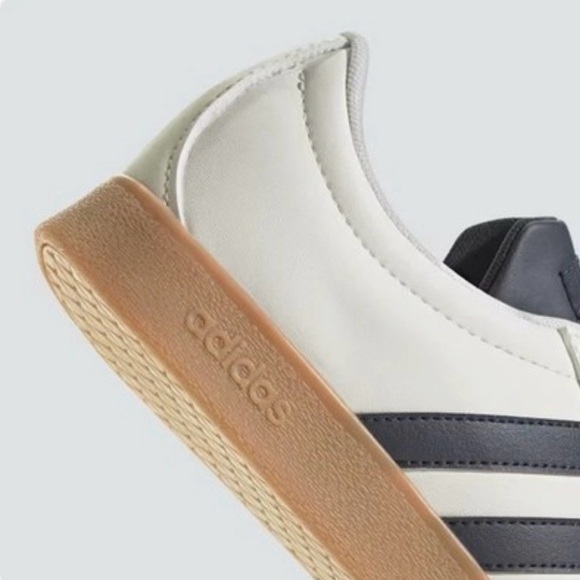 Adidas VL Court Base Women’s Sneaker Running Shoe 9.5 - Picture 2 of 13